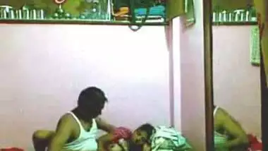 Indian house owner fucked his maid