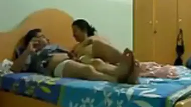 Married Indian riding dick More vid. on indiansxvideo . com