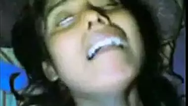 Indian Aunty mourning in pain which fucking