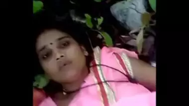 South indian bhabhi junlge sex with local boyfriend
