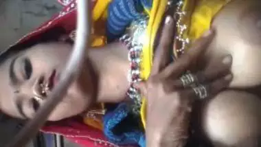 Rajasthani doodhwali nude video