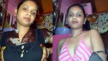 desi girl chandini showing boobs