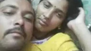 desi couple nude and fun on bed