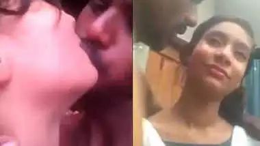 Girl frind kissing