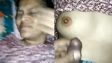 Indian Bhabhi boob pressed try to show face and cummed on boob
