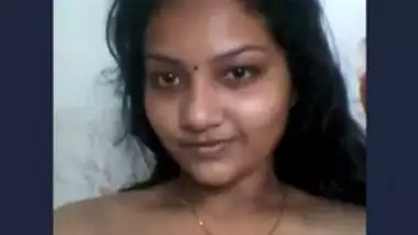 Desi village girl show pussy