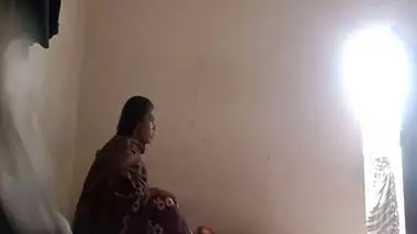 Muslim daughter makes video of her incest sex with Dad