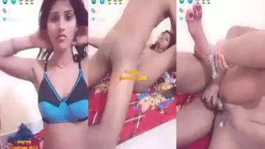 Desi couple having hot XXX coupling to earn money on webcam show