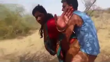 Indian village aunty sex clip with hubby outdoors