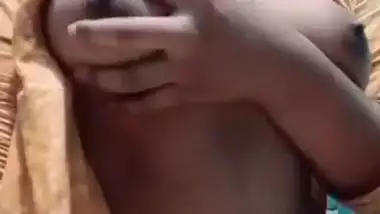 Cute Desi Girl Shows Boobs