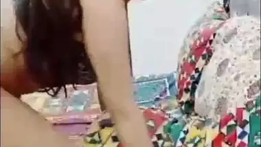 Pakistani babe gives XXX close-up of her Desi holes and masturbates