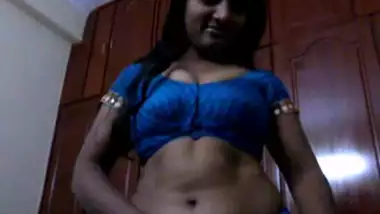 Andhra Aunty Stripping Naked - Movies. video2porn2