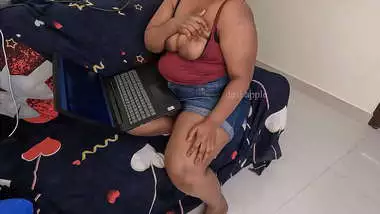 chubby indian girl getting horny while watching porn videos