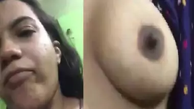 Unmarried girl boobs show viral selfie reloaded