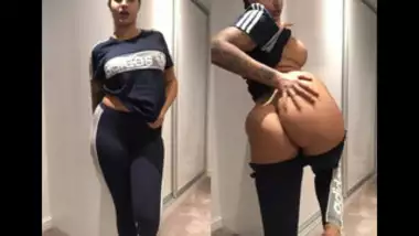 Desi NRI Sexy Teen Girl Showing Her Big Boobs and Ass
