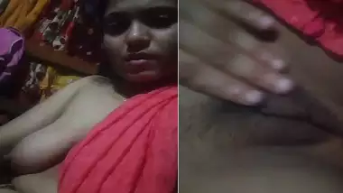 Village girl sitting naked and desi fingering