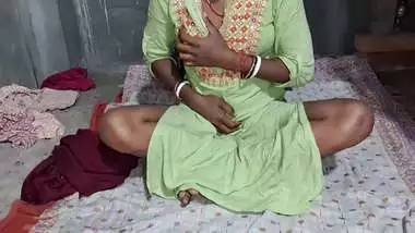 Desi sali hot salwar shirt me best Indian Anal sex videos