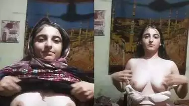 Pakistani cute girl topless milky white boobs show