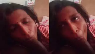 Hindixxx bhabhi sucking dick like a pro sucker